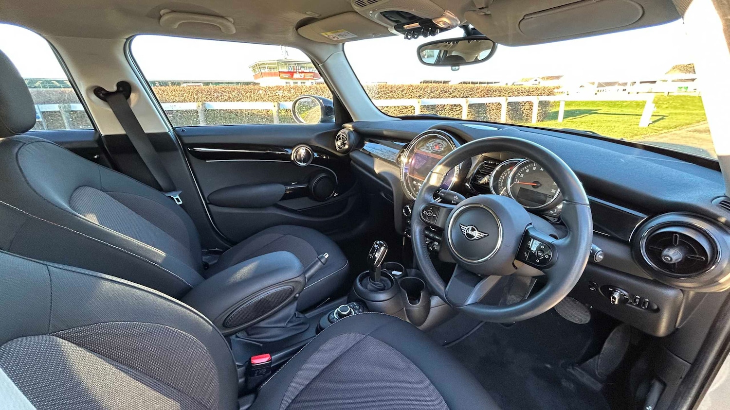 Used MINI Hatch 2022 for sale - 77134859: Photo 11