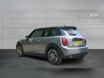 Used MINI Hatch 2022 for sale - 79215117: Photo