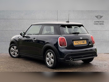 Used MINI Hatch 2023 for sale - 76442460: Photo