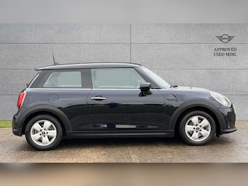 Used MINI Hatch 2023 for sale - 76442460: Photo