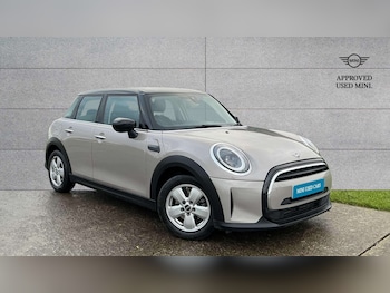 Used MINI Hatch 2022 for sale - 76460436: Photo