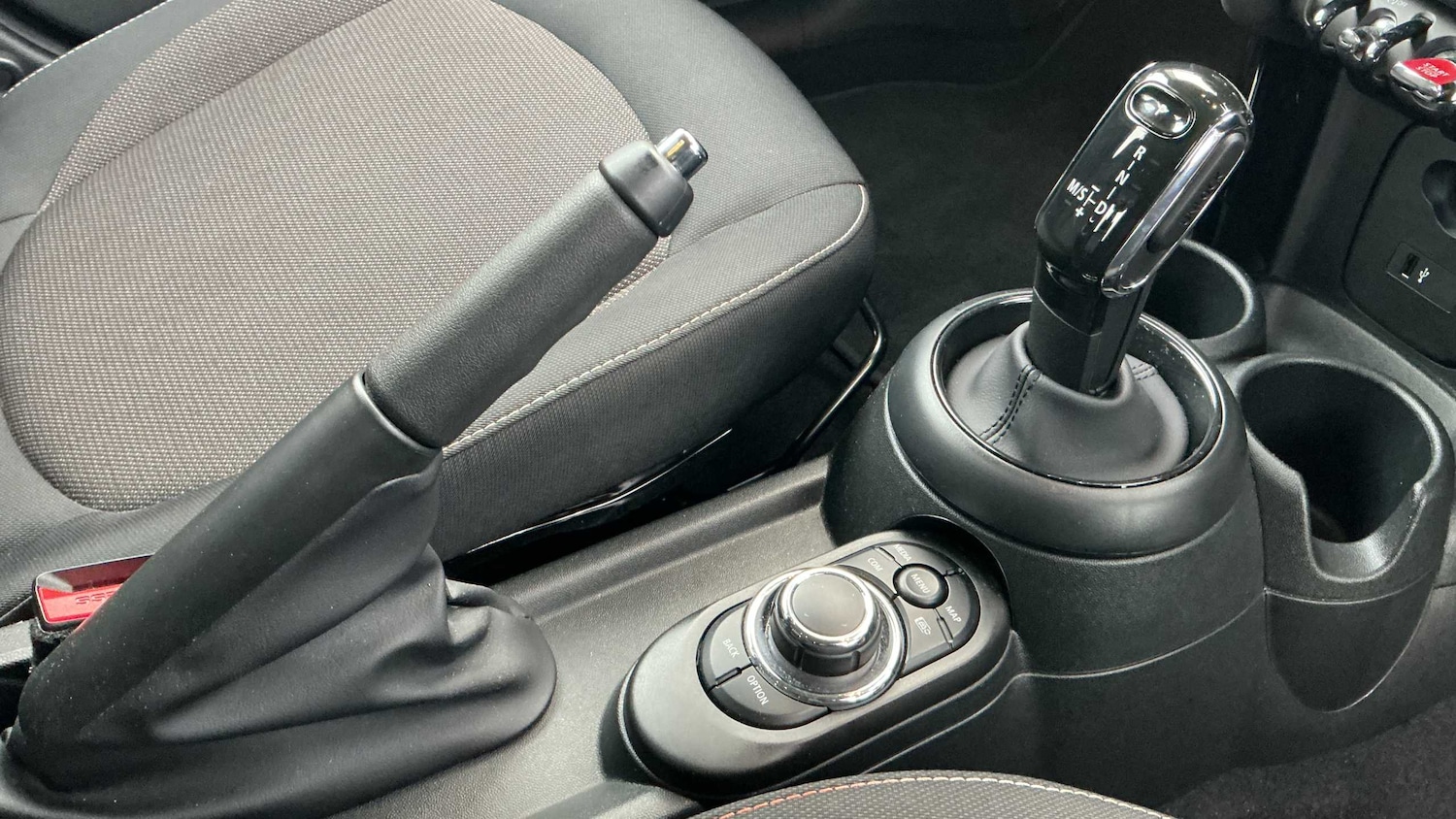 Used MINI Hatch 2022 for sale - 76460436: Photo 29