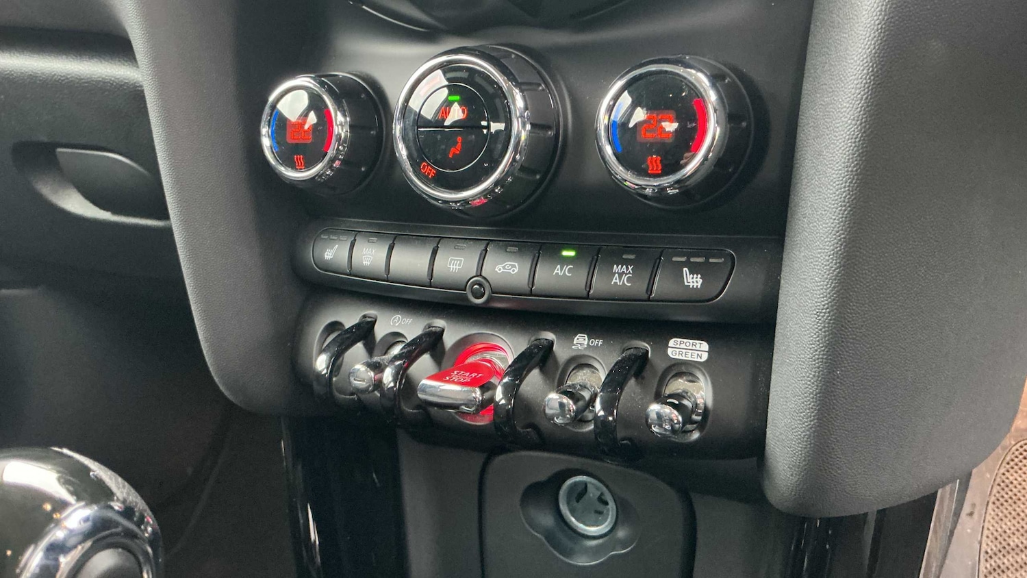 Used MINI Hatch 2022 for sale - 76460436: Photo 30