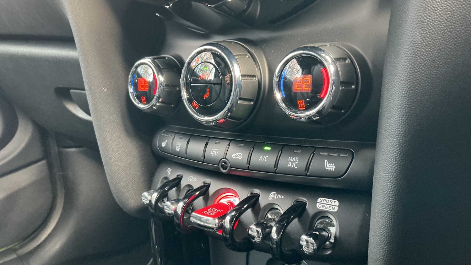 Used MINI Convertible 2022 for sale - 76442454: Photo 24