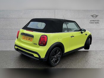 Used MINI Convertible 2022 for sale - 76442454: Photo