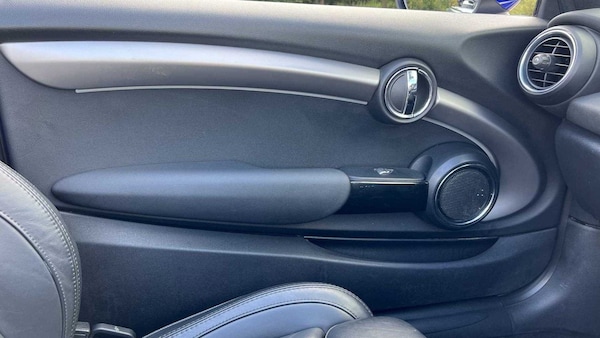 Used MINI Convertible 2020 for sale - 75260075: Photo 24
