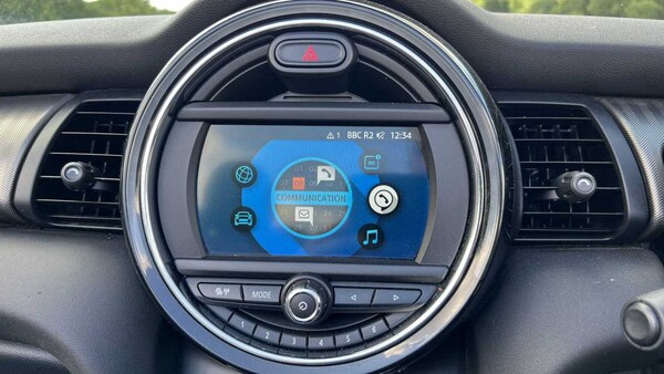 Used MINI Convertible 2020 for sale - 75260075: Photo 26