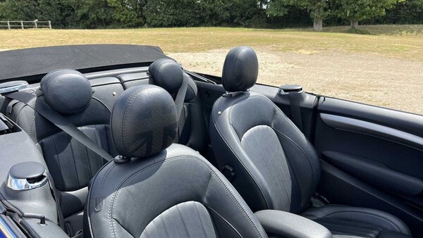 Used MINI Convertible 2020 for sale - 75260075: Photo 9