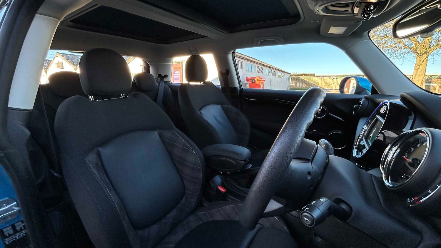 Used MINI Hatch 2019 for sale - 77112321: Photo 13