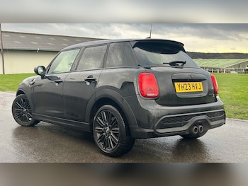 Used MINI Hatch 2023 for sale - 77628285: Photo