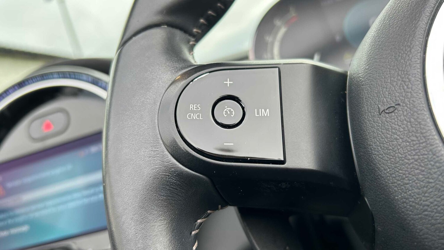 Used MINI Convertible 2022 for sale - 77698773: Photo 33