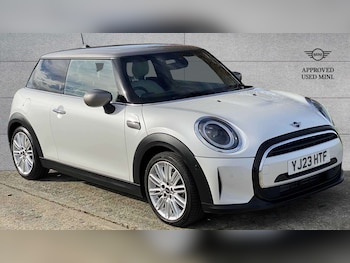 Used MINI Hatch 2024 for sale - 76390588: Photo