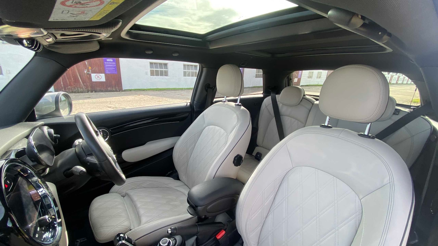 Used MINI Hatch 2024 for sale - 76390588: Photo 21