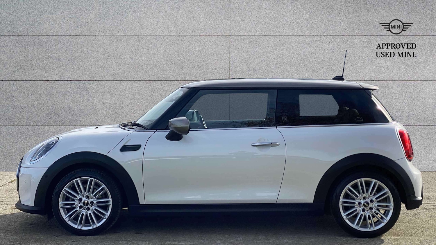 Used MINI Hatch 2024 for sale - 76390588: Photo 4