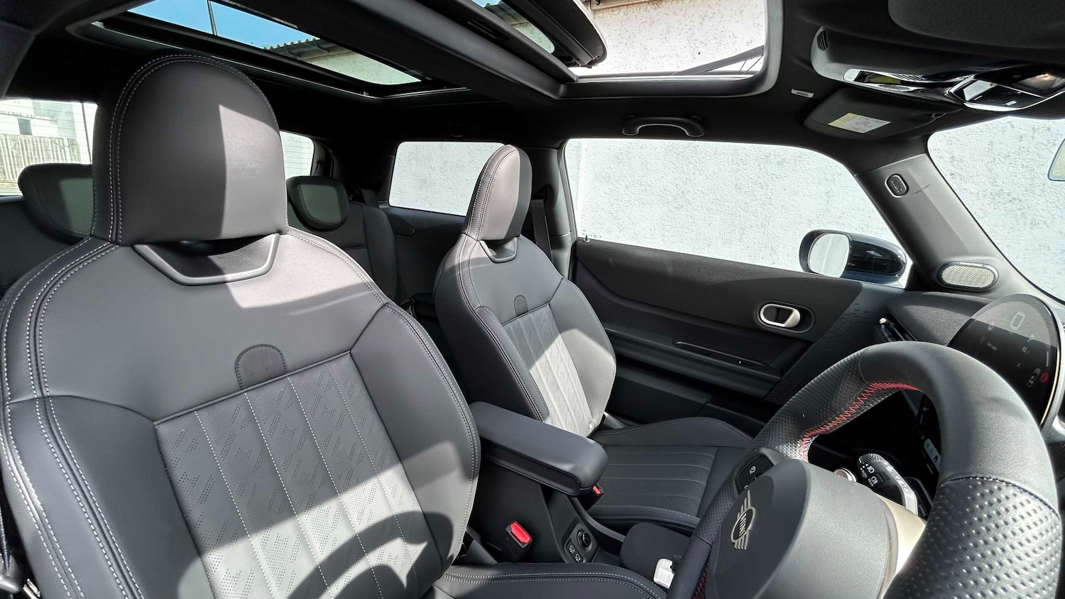 Used MINI Cooper 2025 for sale - 78209309: Photo 11