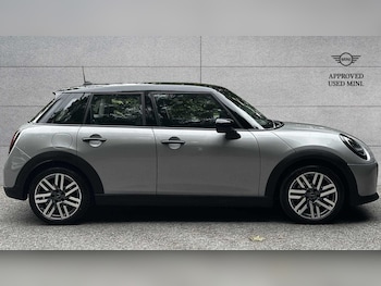 Used MINI Cooper 2025 for sale - 75452856: Photo