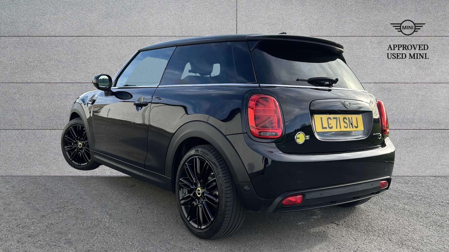 Used MINI Hatch 2021 for sale - 77674701: Photo 2