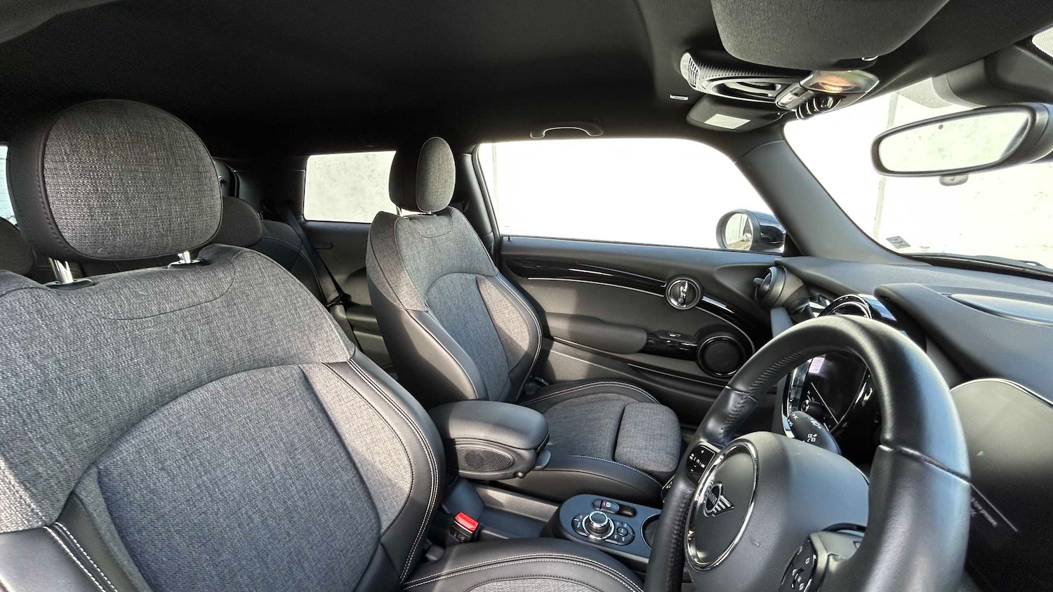 Used MINI Hatch 2021 for sale - 77674701: Photo 9