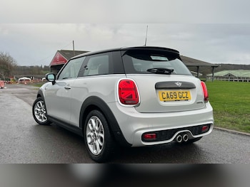 Used MINI Hatch 2019 for sale - 77698825: Photo
