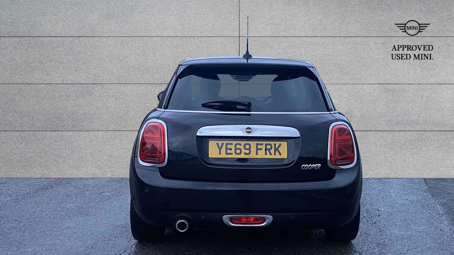 Used MINI Hatch 2019 for sale - 76774148: Photo 2