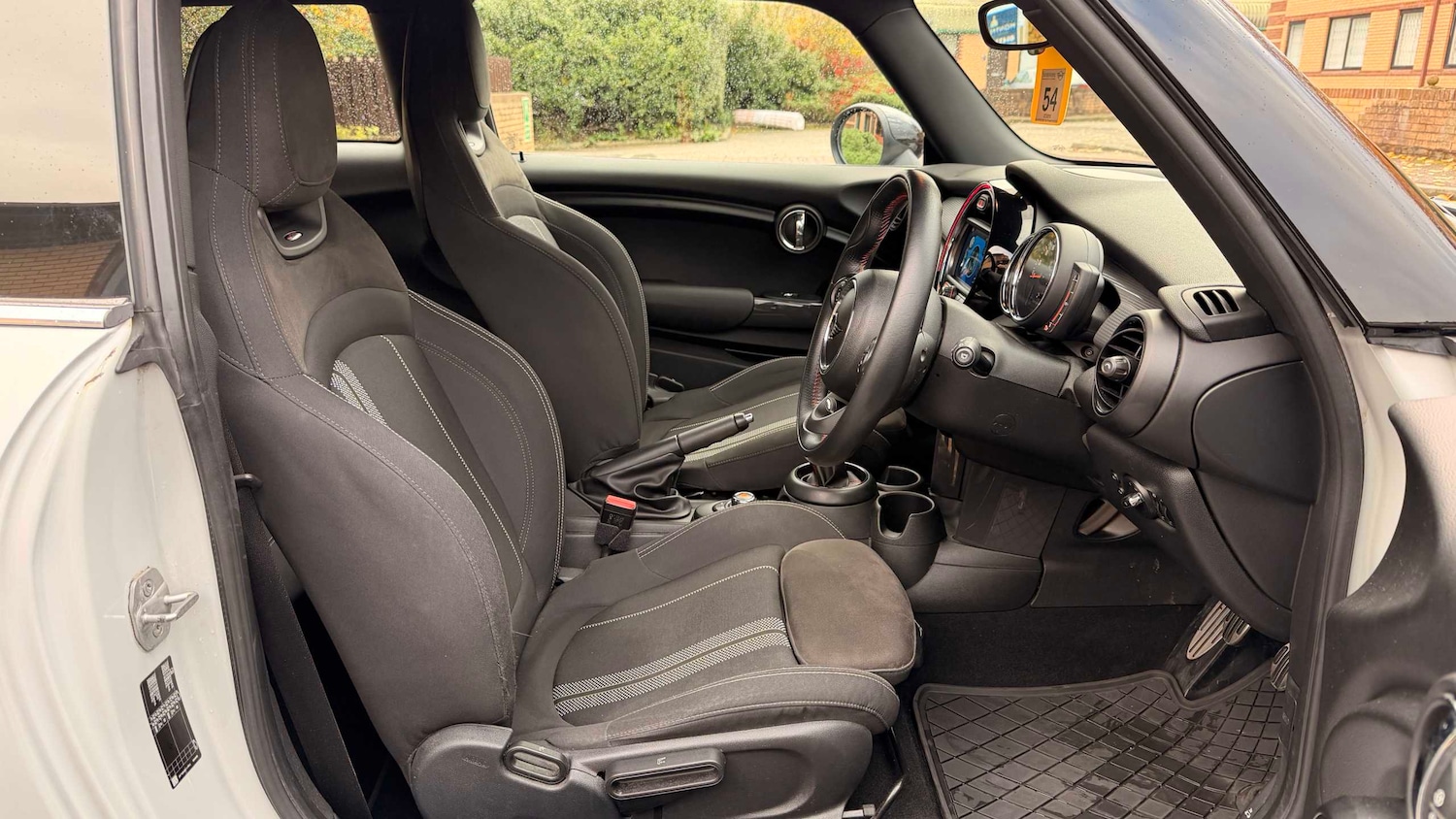 Used MINI Hatch 2018 for sale - 76524037: Photo 15