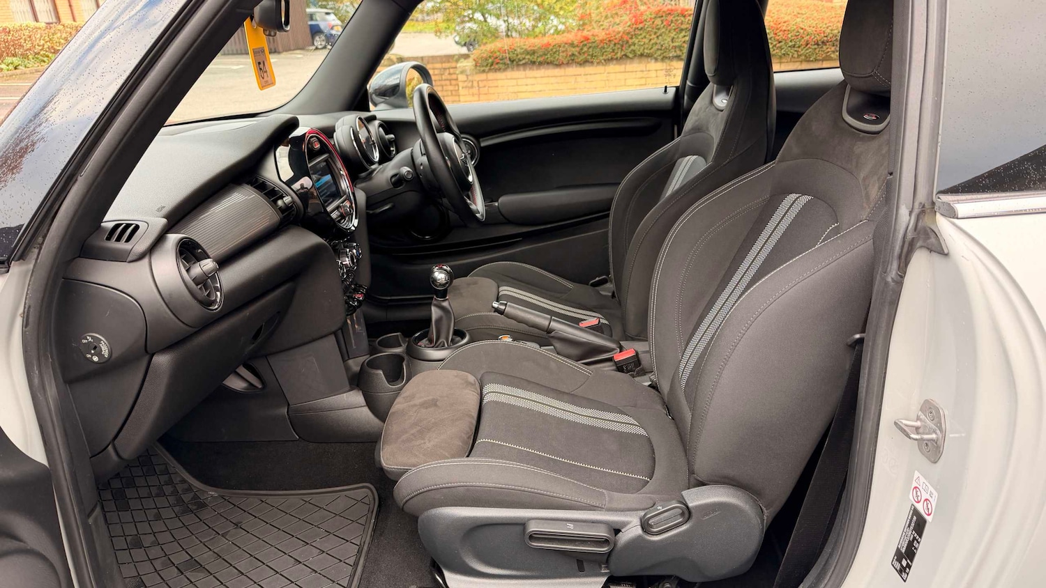 Used MINI Hatch 2018 for sale - 76524037: Photo 19