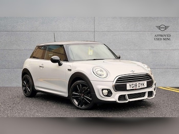 Used MINI Hatch 2018 for sale - 76524037: Photo