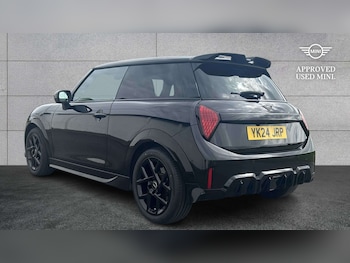 Used MINI Cooper 2024 for sale - 79250900: Photo