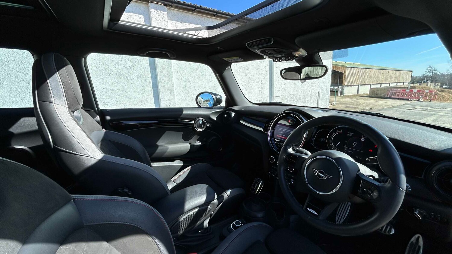 Used MINI Hatch 2023 for sale - 77928569: Photo 7