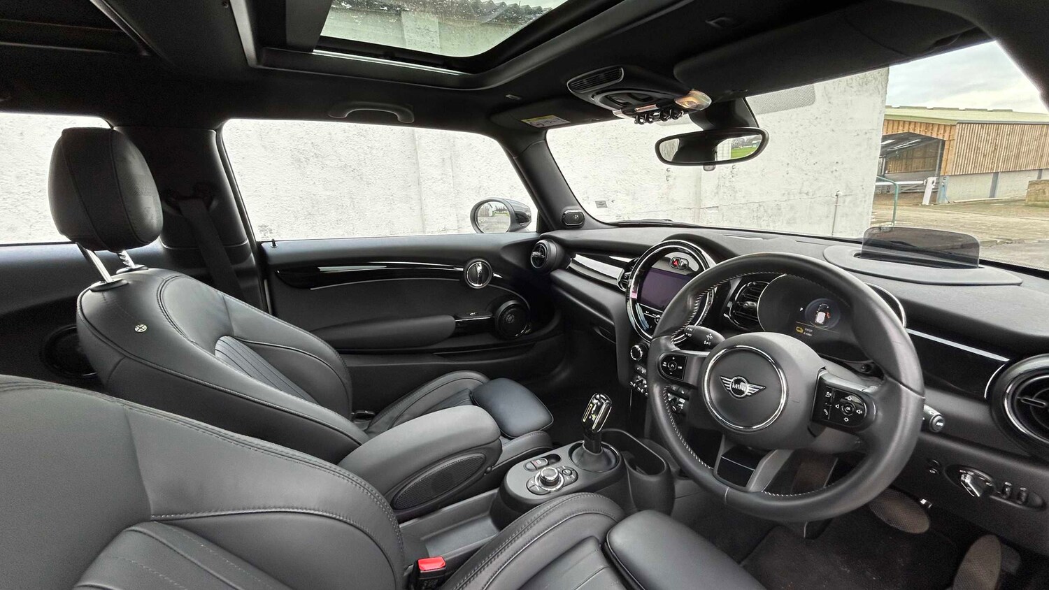 Used MINI Hatch 2022 for sale - 77996114: Photo 11