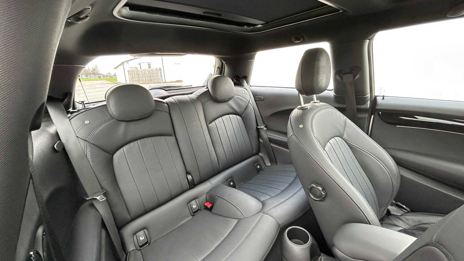 Used MINI Hatch 2022 for sale - 77996114: Photo 14