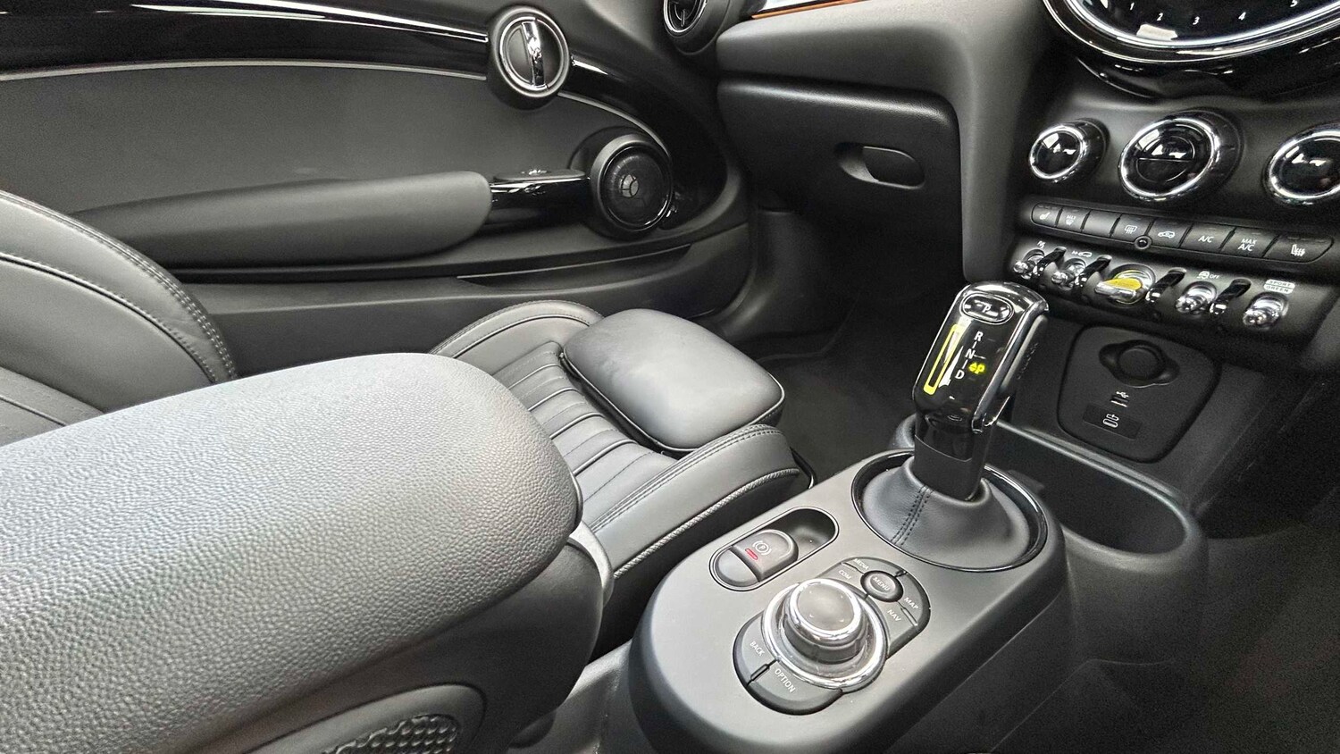 Used MINI Hatch 2022 for sale - 77996114: Photo 33