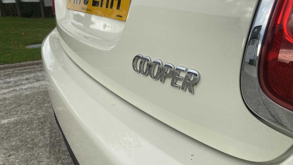 Used MINI Hatch 2020 for sale - 76230461: Photo 9