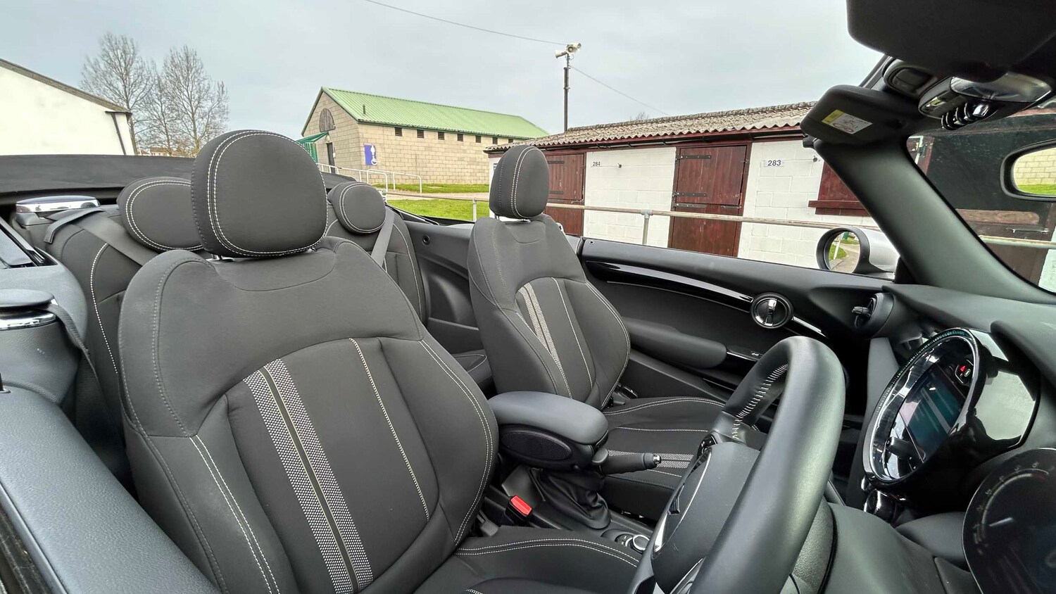 Used MINI Convertible 2023 for sale - 77995880: Photo 26