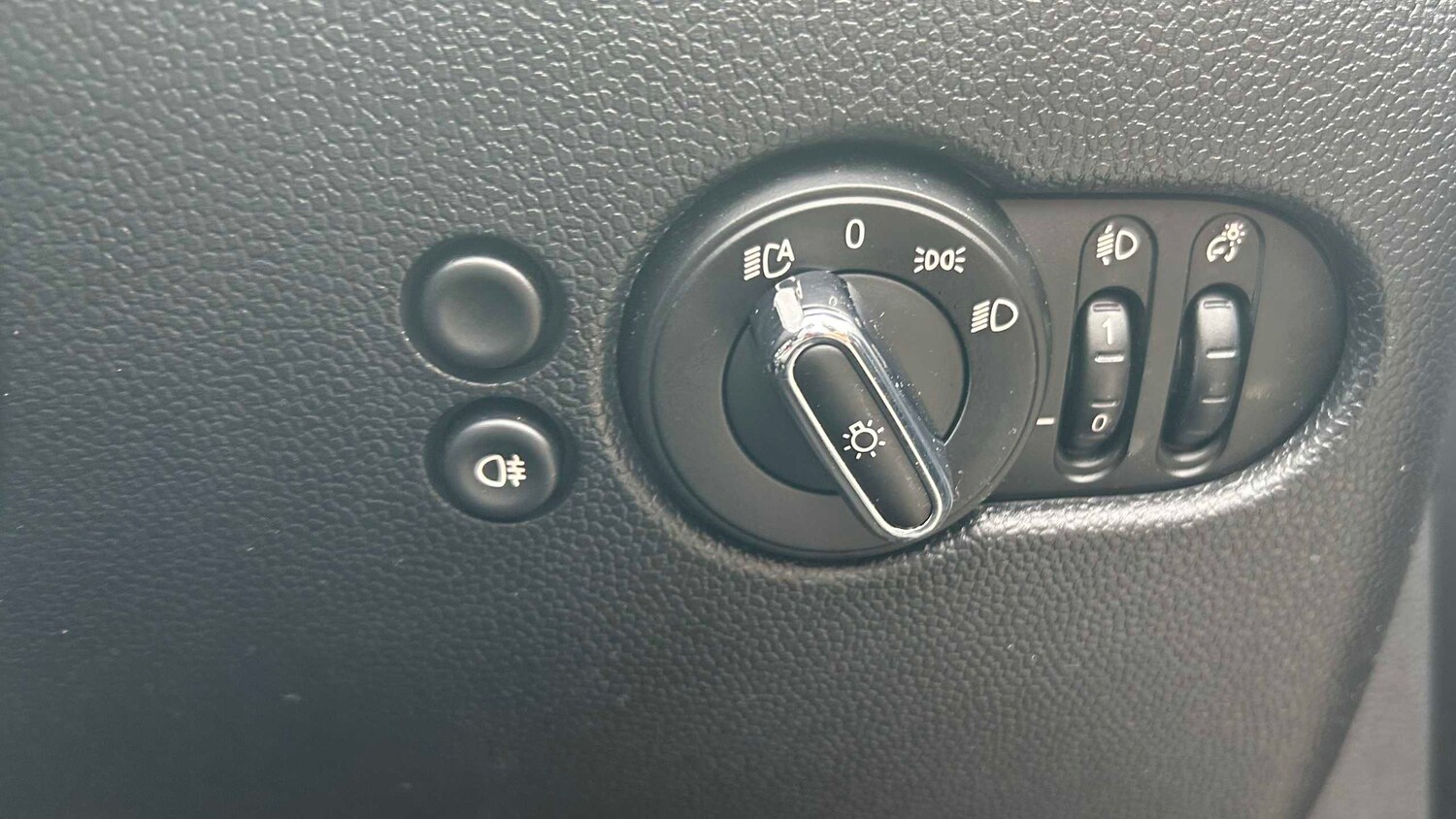 Used MINI Convertible 2023 for sale - 77995880: Photo 29