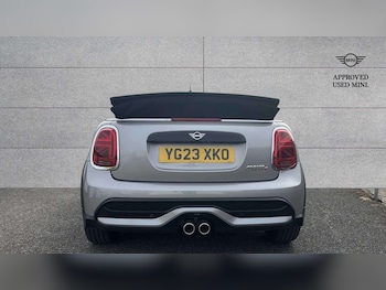 Used MINI Convertible 2023 for sale - 77995880: Photo