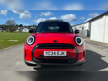 Used MINI Hatch 2024 for sale - 78338111: Photo