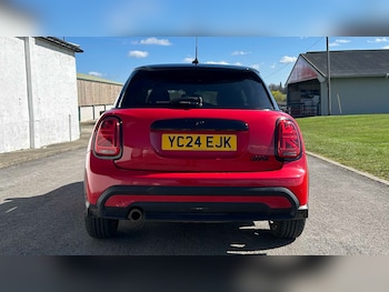Used MINI Hatch 2024 for sale - 78338111: Photo