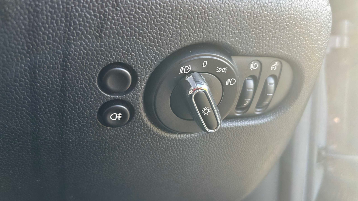 Used MINI Convertible 2022 for sale - 77787209: Photo 32