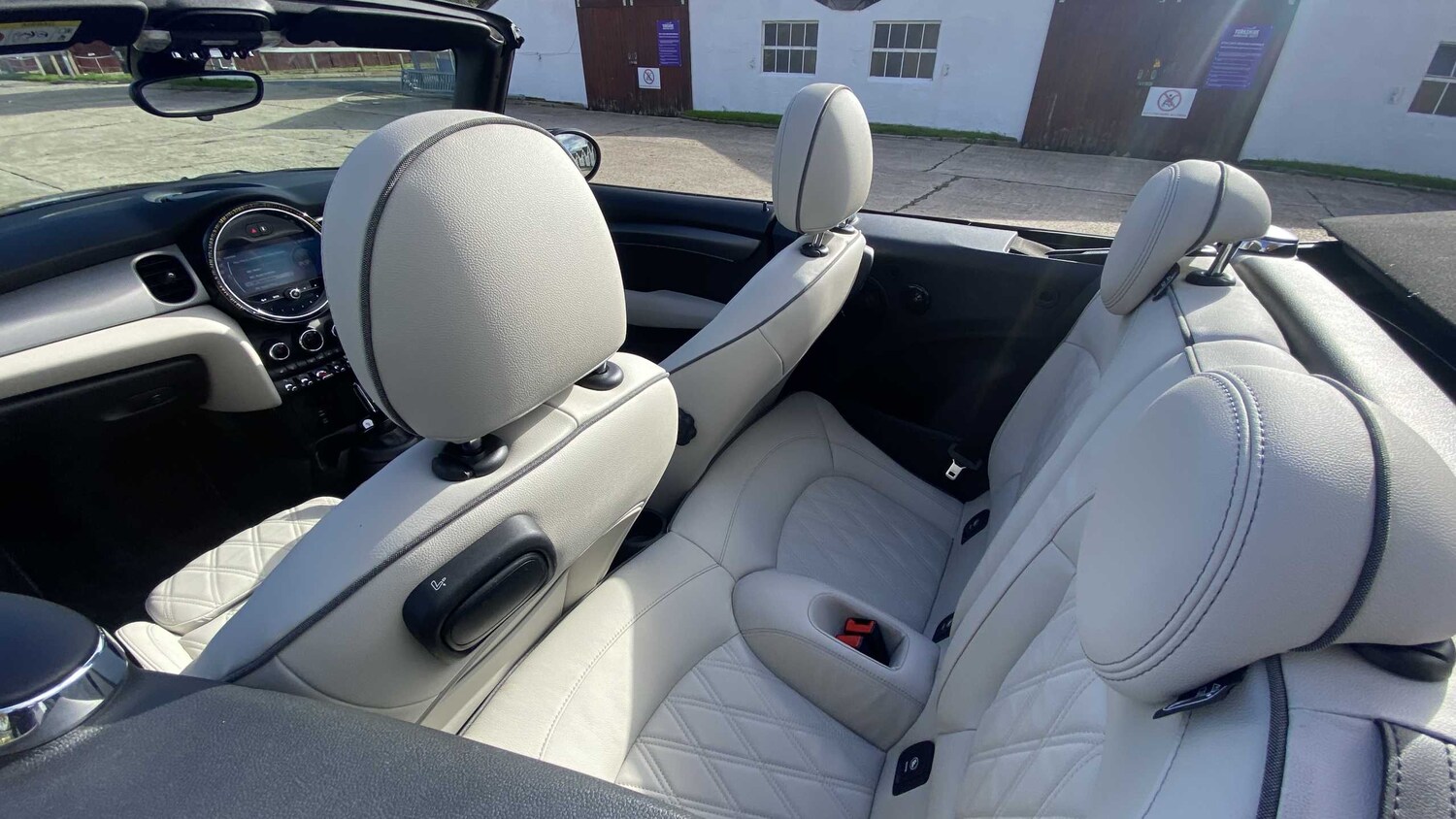 Used MINI Convertible 2023 for sale - 76191866: Photo 17