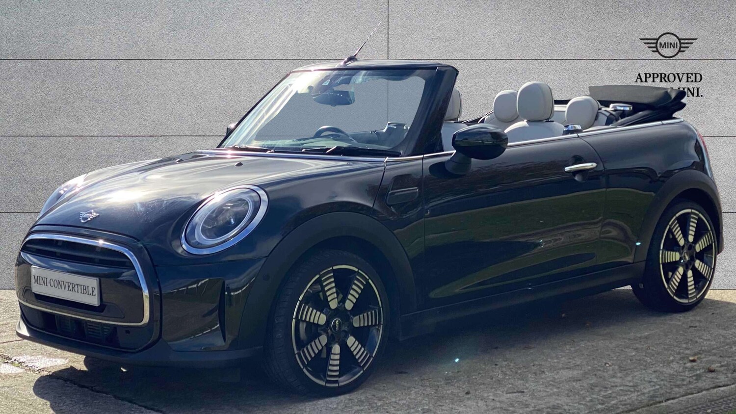 Used MINI Convertible 2023 for sale - 76191866: Photo 3