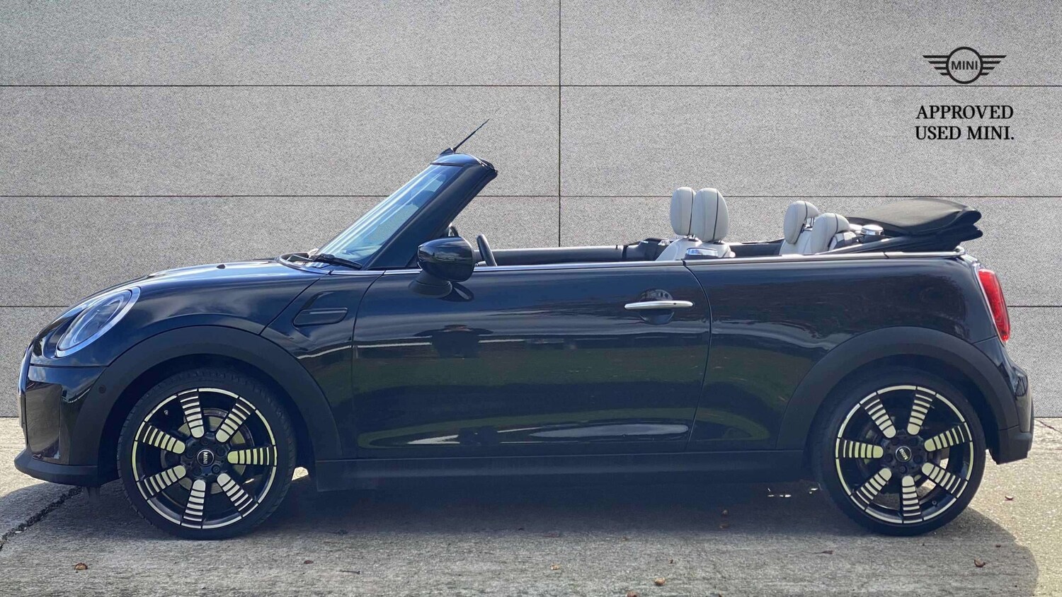 Used MINI Convertible 2023 for sale - 76191866: Photo 4