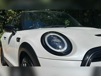 Used MINI Hatch 2023 for sale - 79376997: Photo