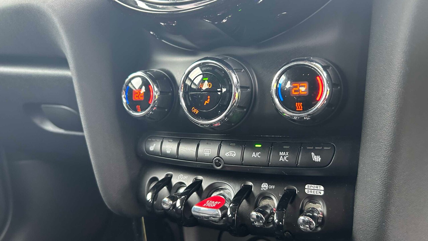 Used MINI Hatch 2024 for sale - 78010523: Photo 35