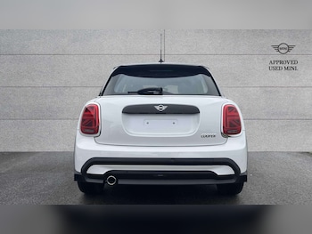 Used MINI Hatch 2024 for sale - 78010523: Photo