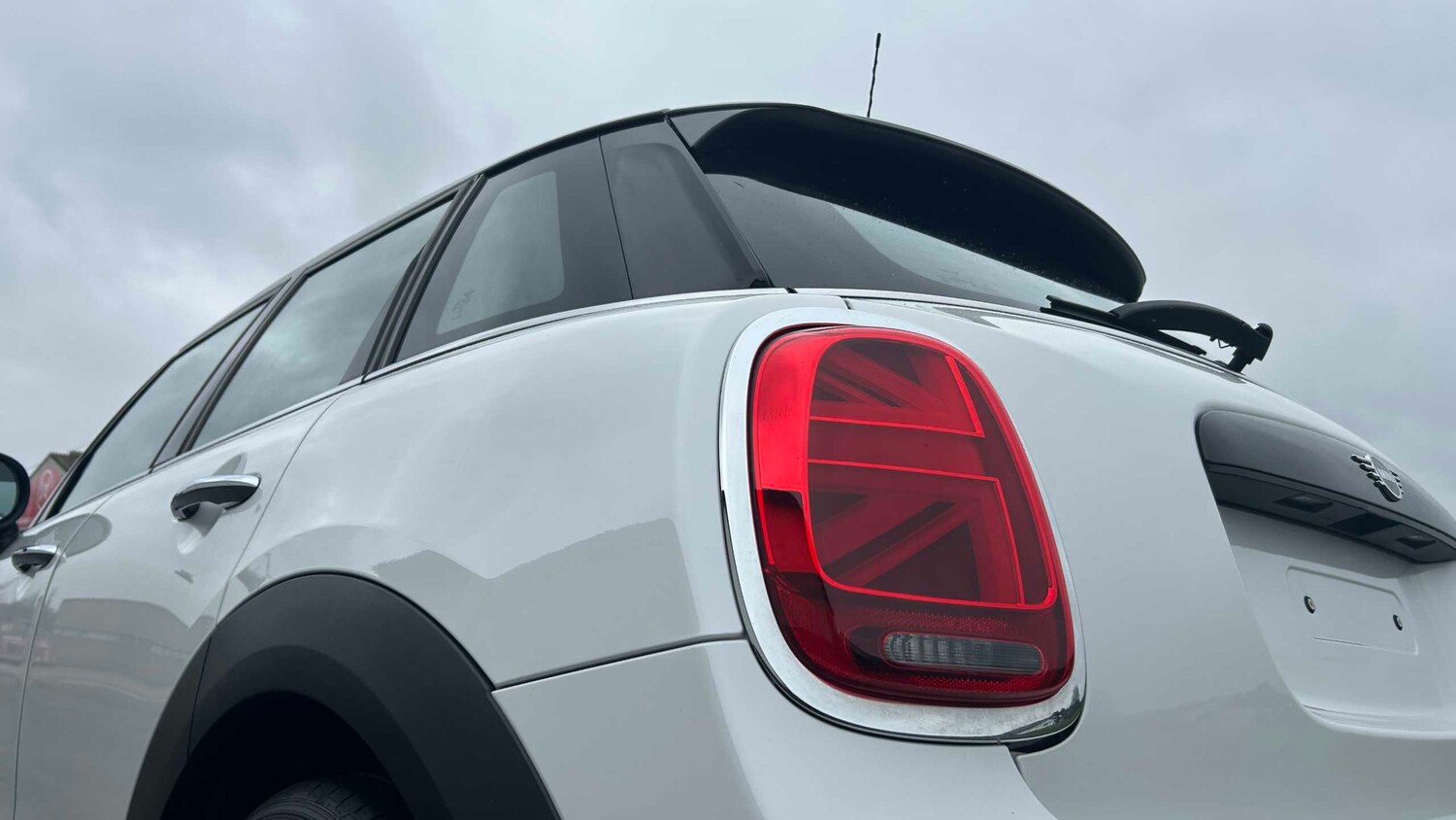 Used MINI Hatch 2024 for sale - 78010523: Photo 6