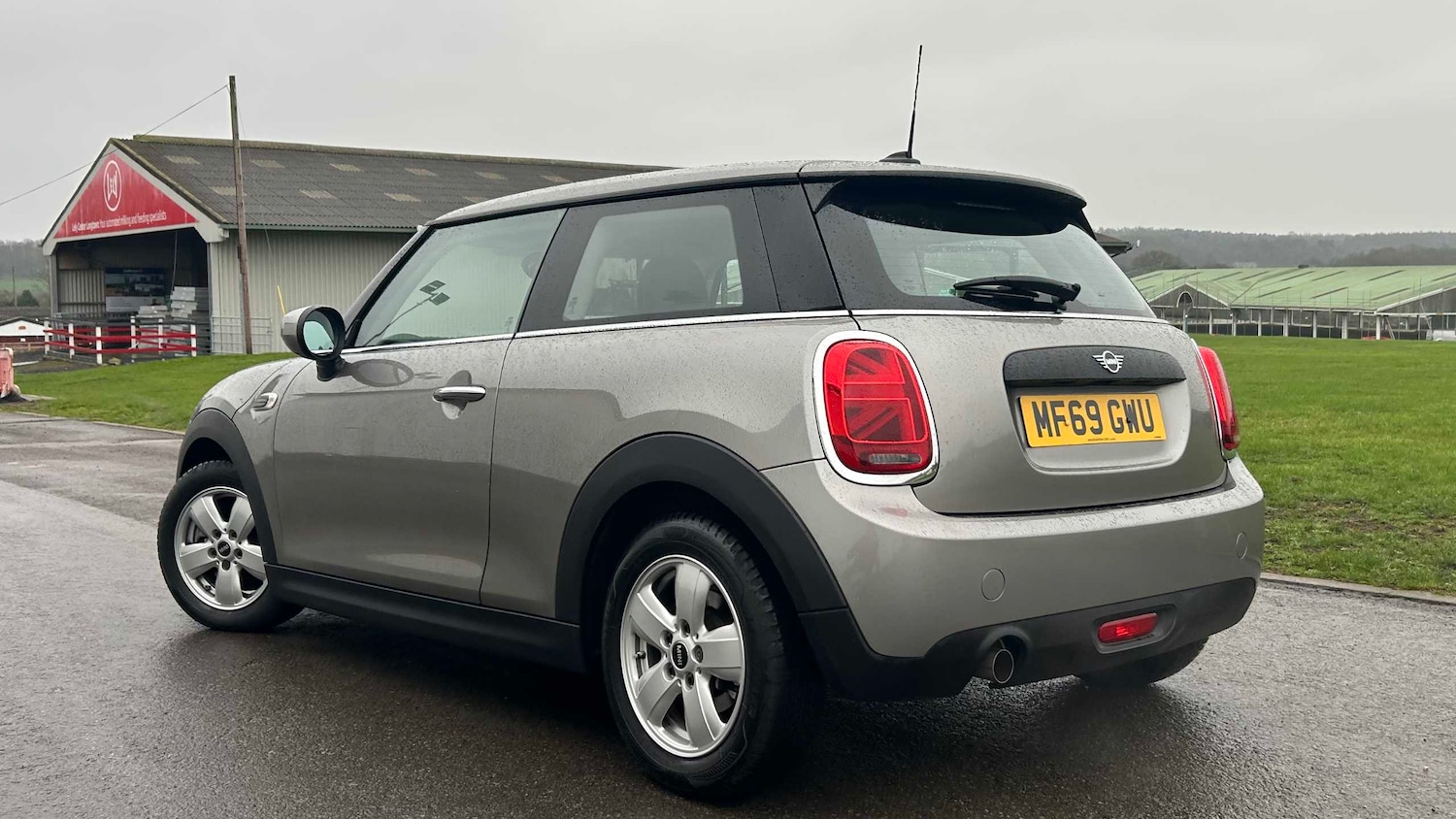 Used MINI Hatch 2019 for sale - 77615508: Photo 2