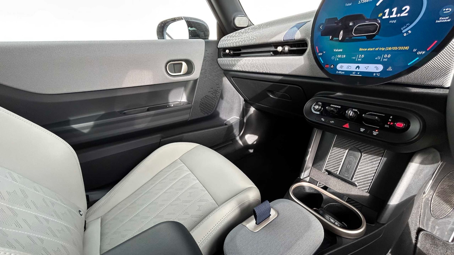 Used MINI Cooper 2024 for sale - 77913600: Photo 32