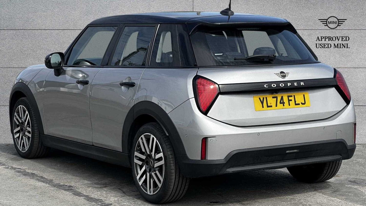 Used MINI Cooper 2025 for sale - 76230285: Photo 5