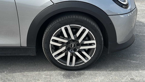 Used MINI Cooper 2025 for sale - 76230285: Photo 9